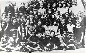 Schulklasse der Grundschule im Ghetto Lódz, Polen, 1941.